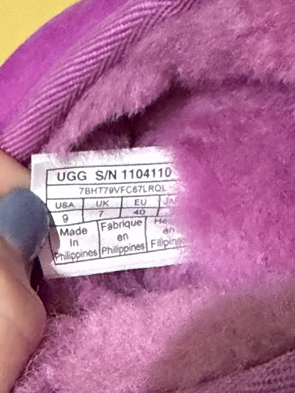 Lightly Used Pink Sparkle UGG Boots - size 9 - Picture 8 of 9